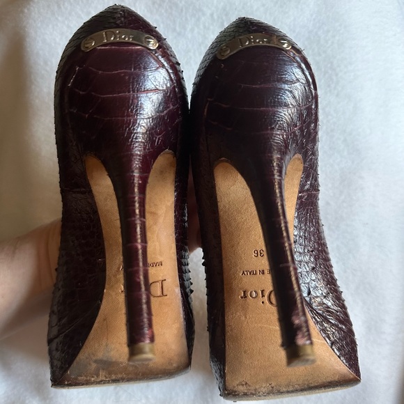 EUC Christian Dior Python Leather Peep Toe Pumps Heels Burgundy Wine 36 37 6-6.5 - Picture 4 of 9